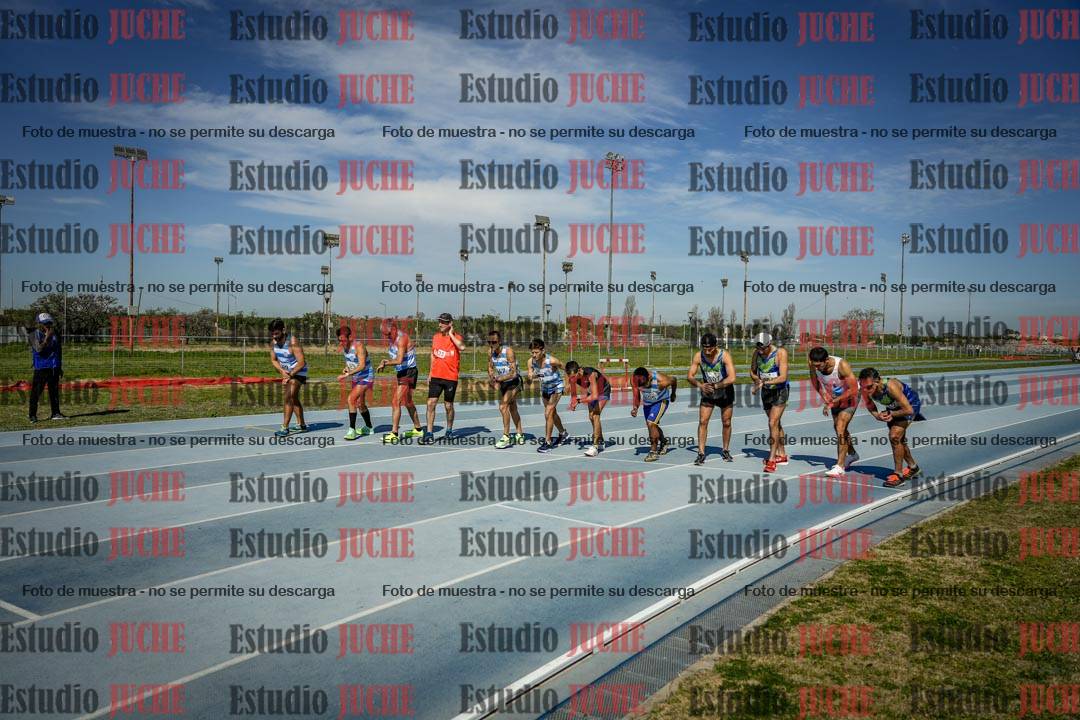 Fotos de los 3000 m llanos de varones