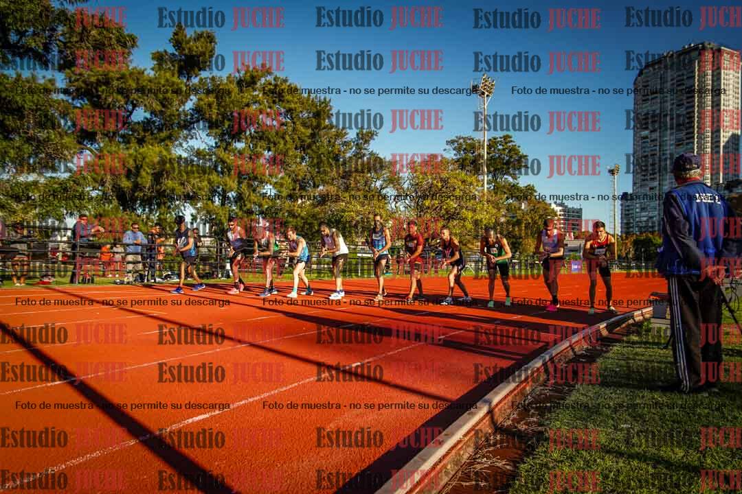 Fotos de los 3000 m llanos de varones