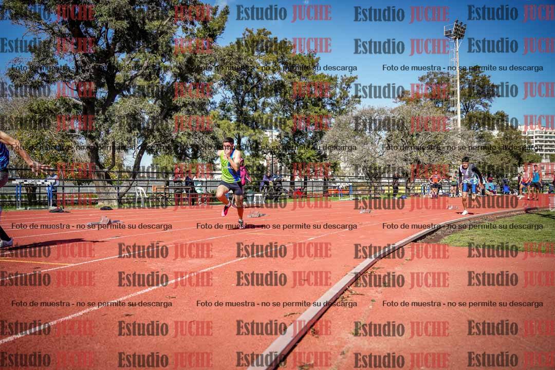 Fotos de los 200 m llanos de varones