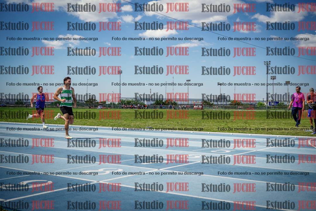 Fotos de los 400 m llanos de varones