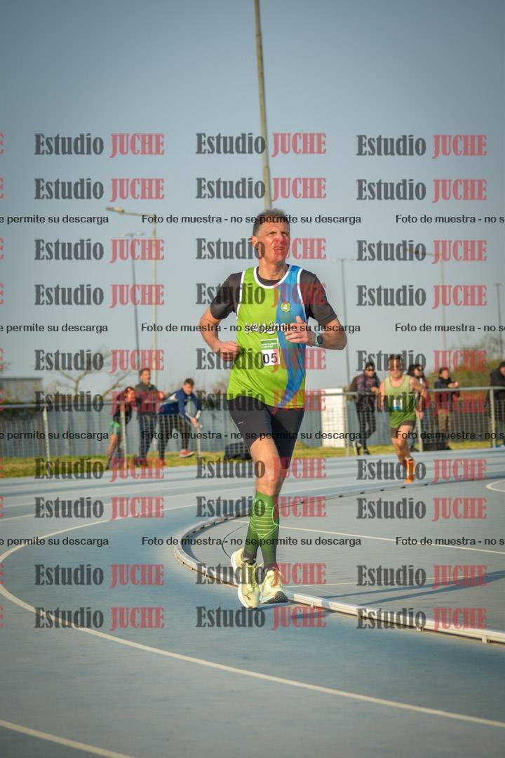 Fotos de los 3000 m llanos de varones