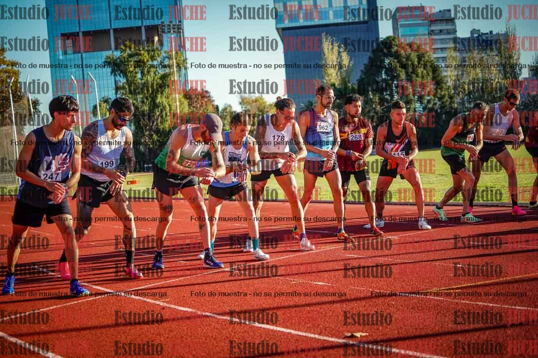 Fotos de los 3000 m llanos de varones