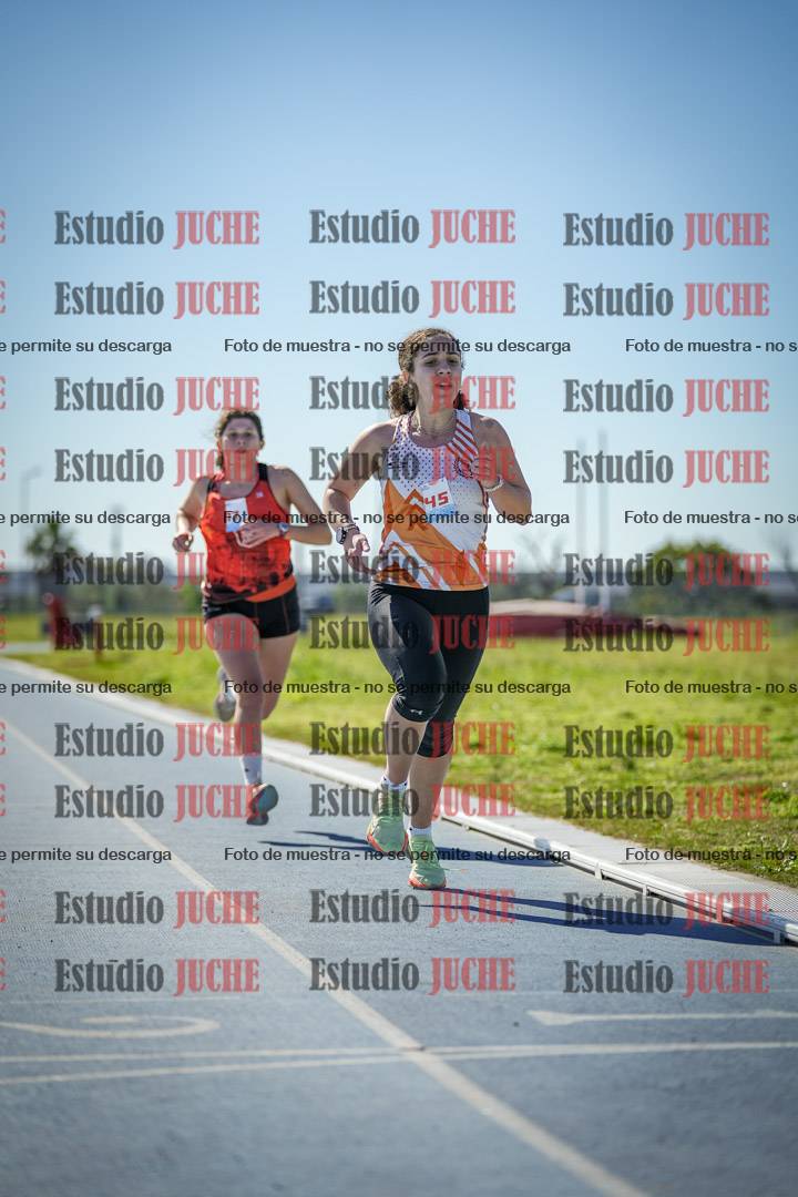 Fotos de los 5000 m llanos de mujeres y varones