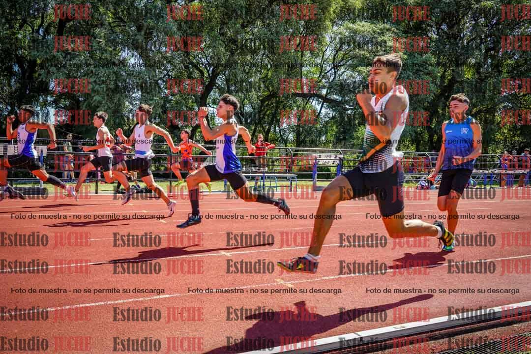 Fotos de los 100 m llanos de varones