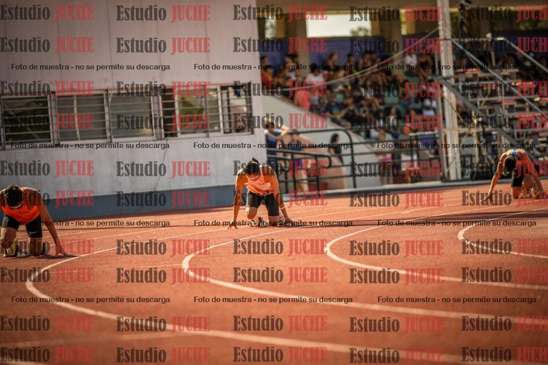 Fotos de los 400 m llanos de varones