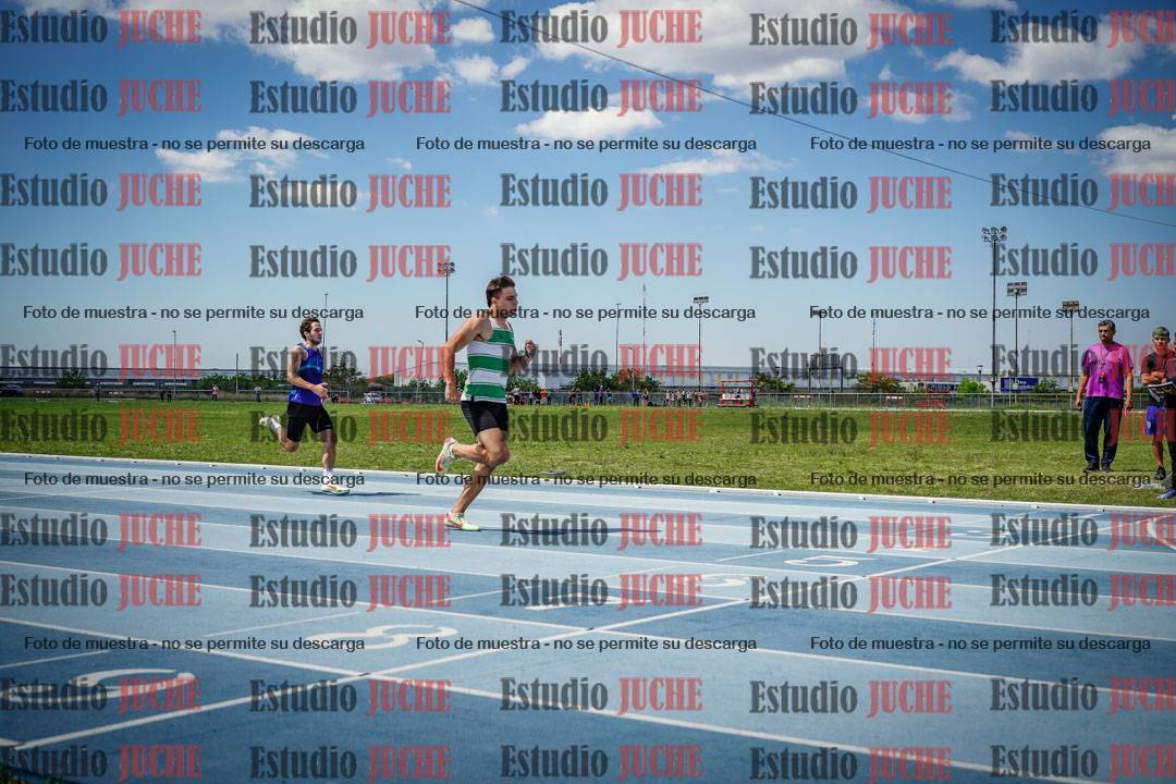 Fotos de los 400 m llanos de varones
