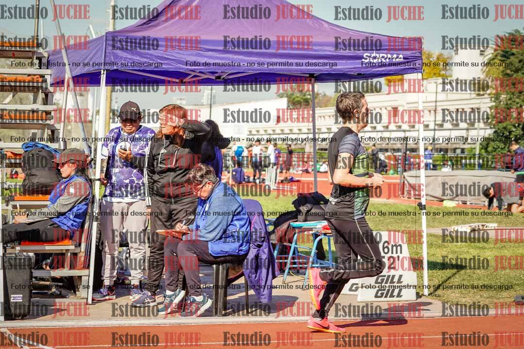 Fotos de los 800 m llanos de varones