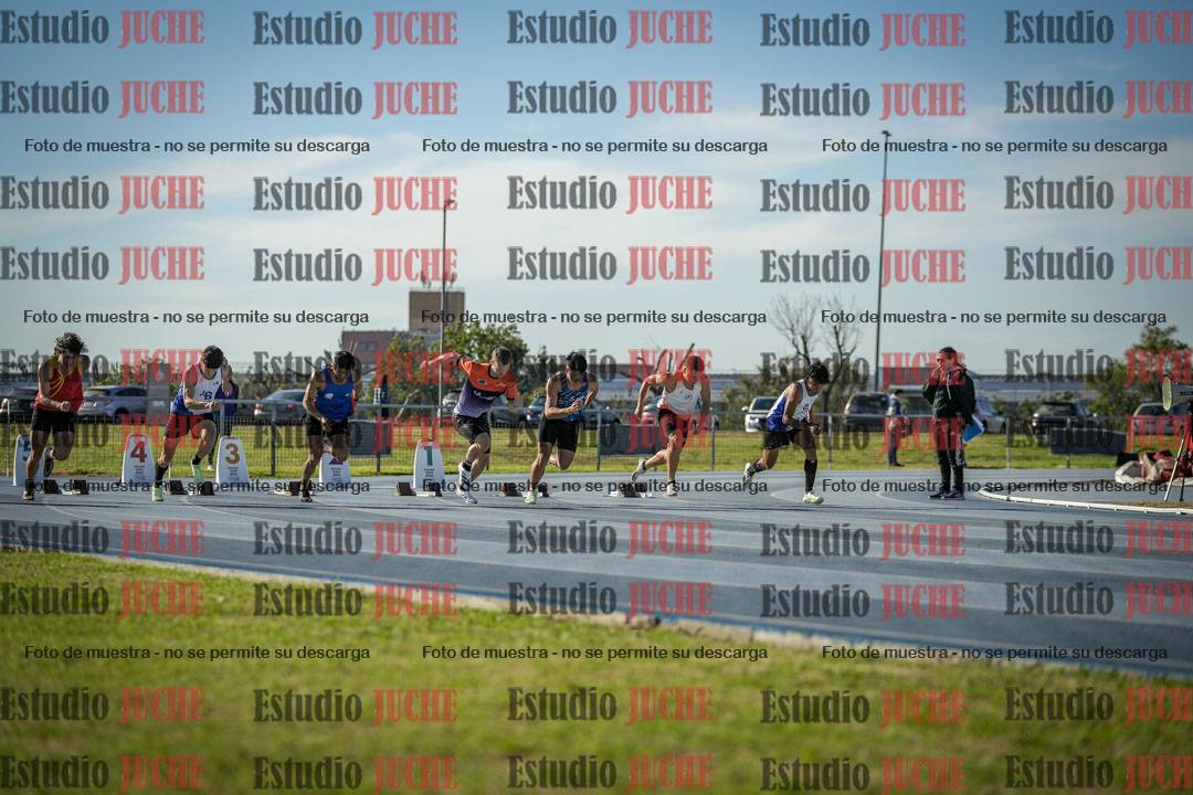 Fotos de los 100 m llanos de varones - FINAL