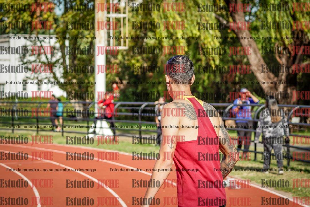 Fotos de los 400 m llanos de varones