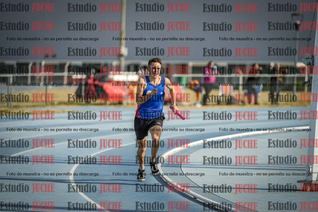 Fotos de las Postas 8x200 m mixta