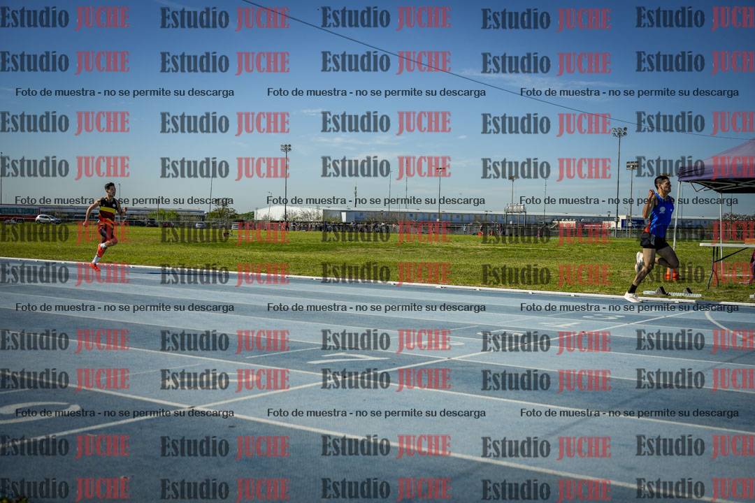 Fotos de los 400 m llanos de varones