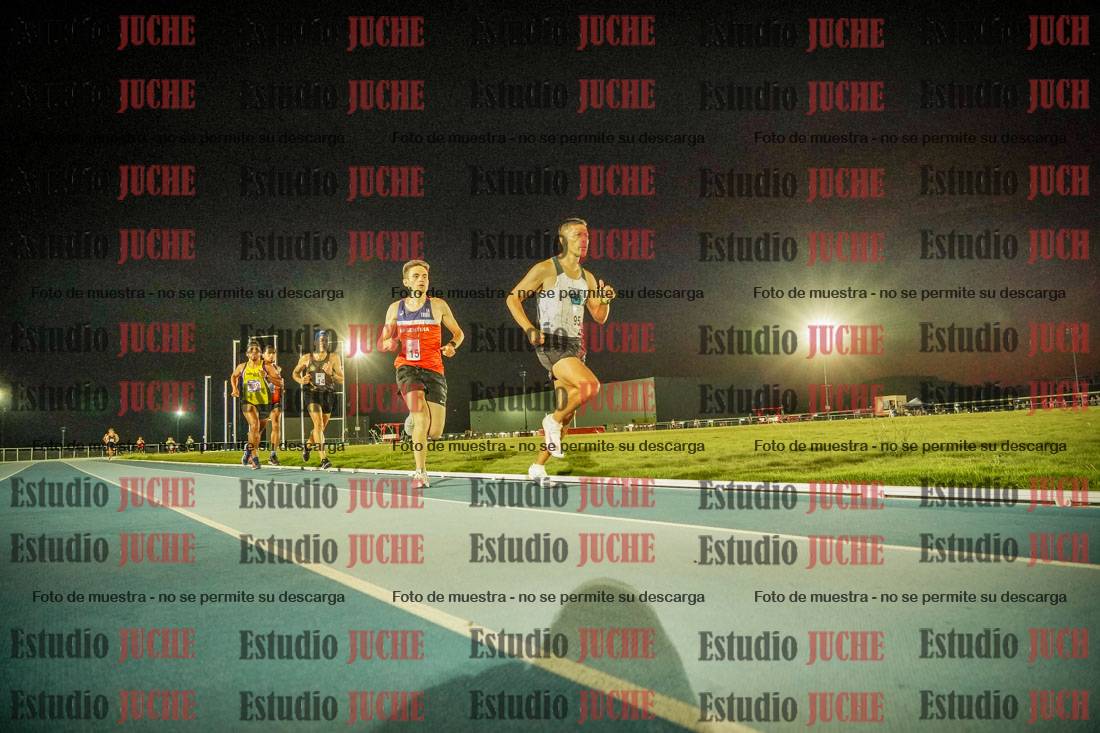 Fotos de los 3000 m llanos de varones