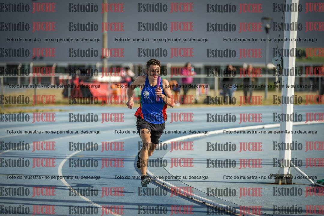 Fotos de las Postas 8x200 m mixta