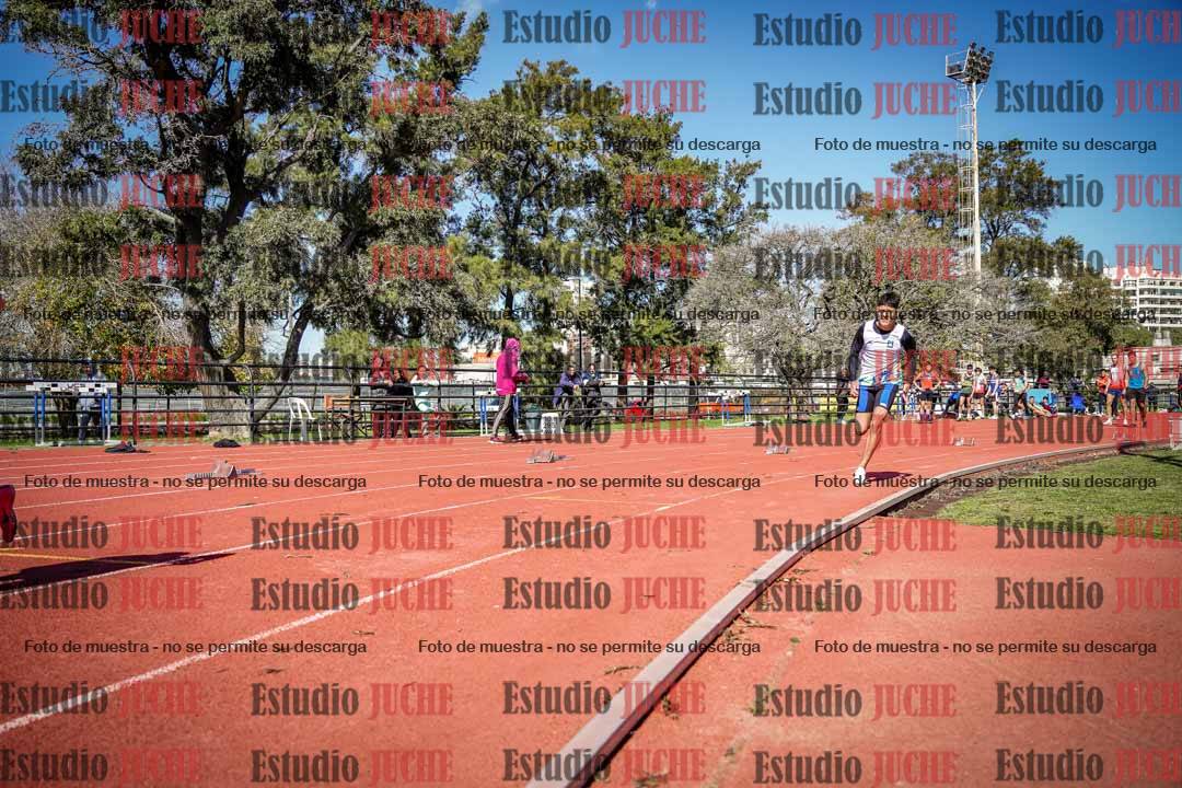 Fotos de los 200 m llanos de varones