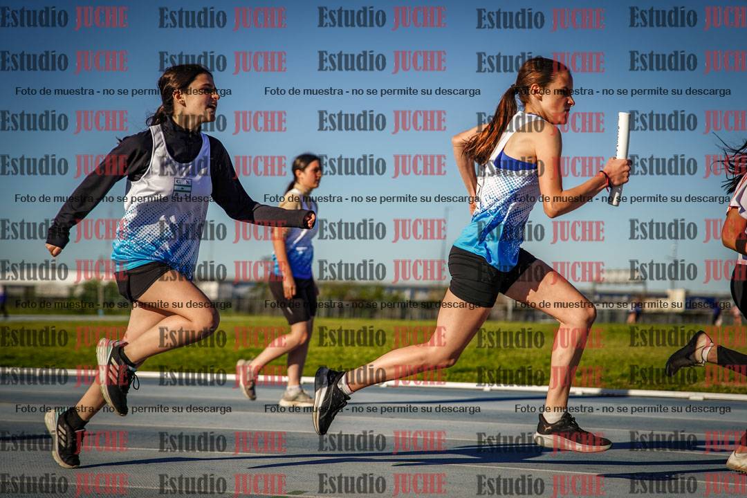 Fotos de las postas 5x80 m de mujeres