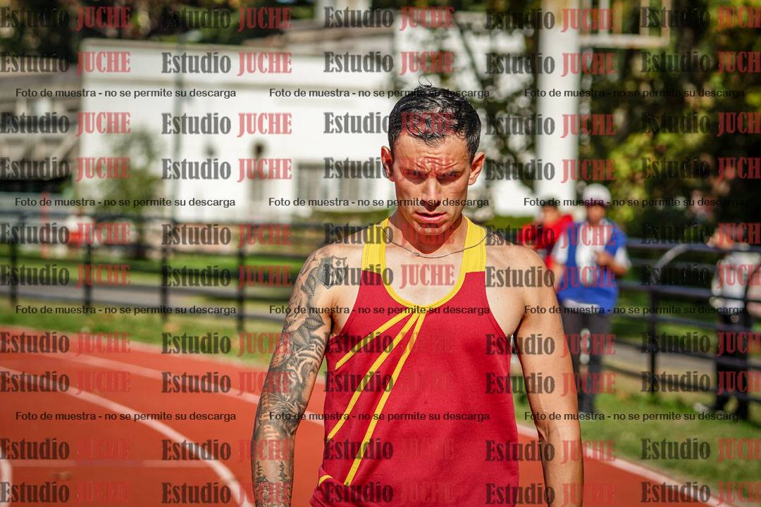 Fotos de los 400 m llanos de varones