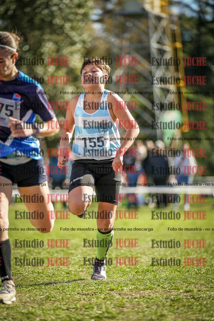 Fotos de la llegada del cross de 2000 m