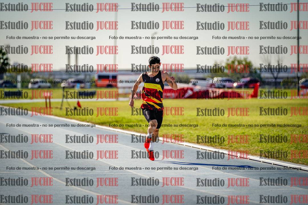 Fotos de los 400 m llanos de varones