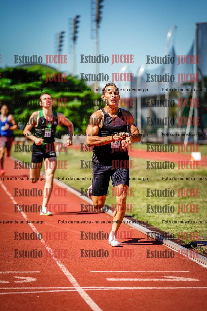Fotos de los 800 m llanos de varones