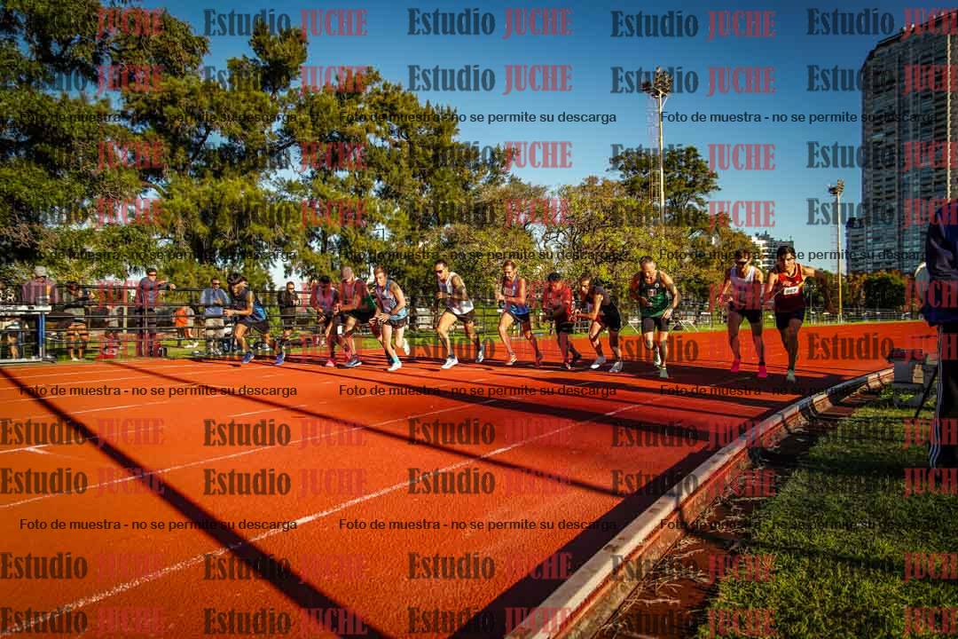 Fotos de los 3000 m llanos de varones