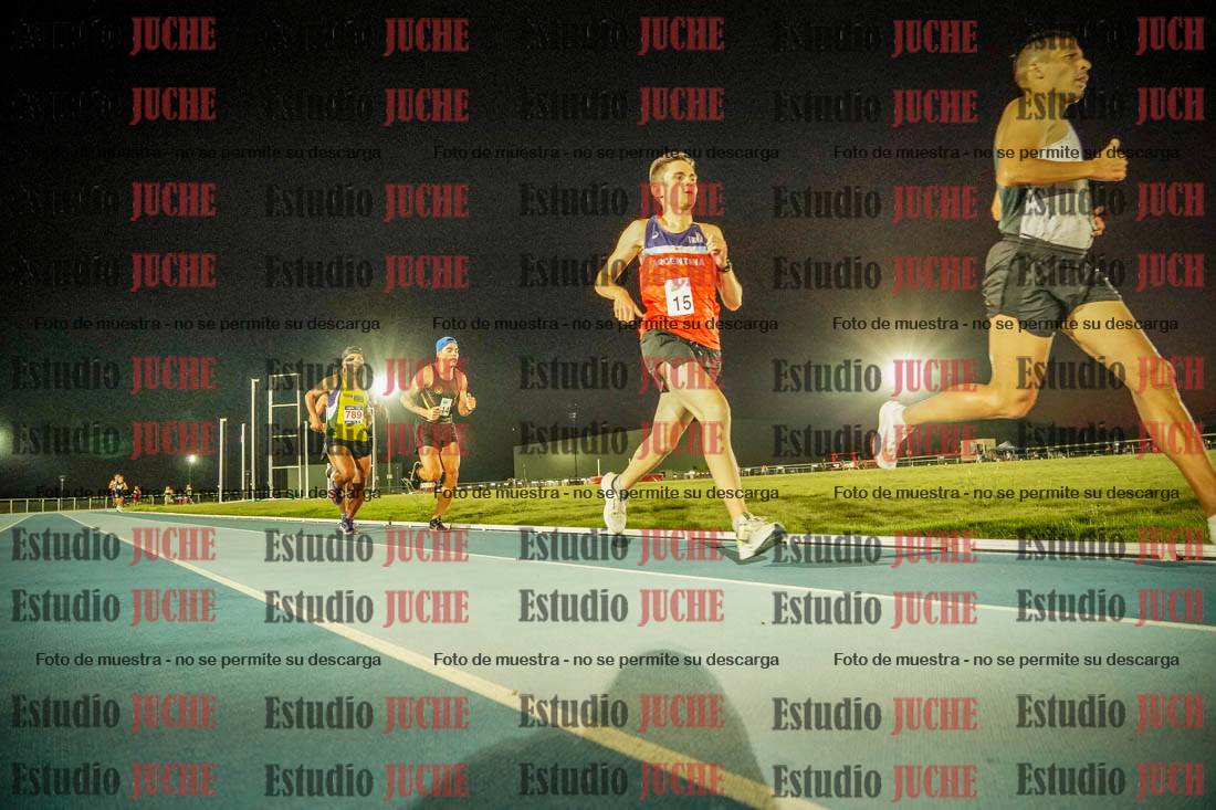 Fotos de los 3000 m llanos de varones