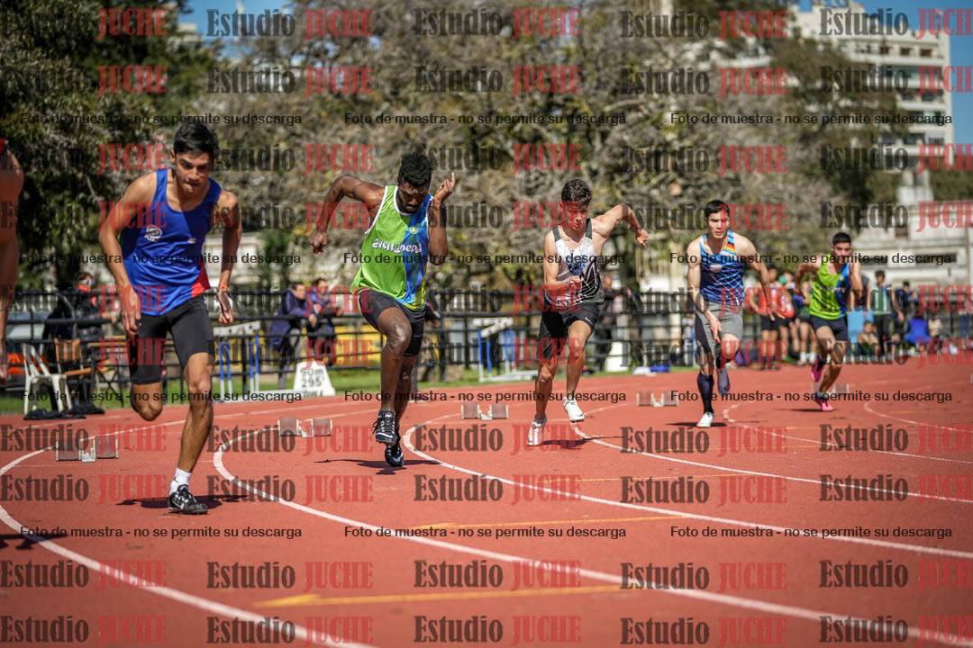 Fotos de los 200 m llanos de varones