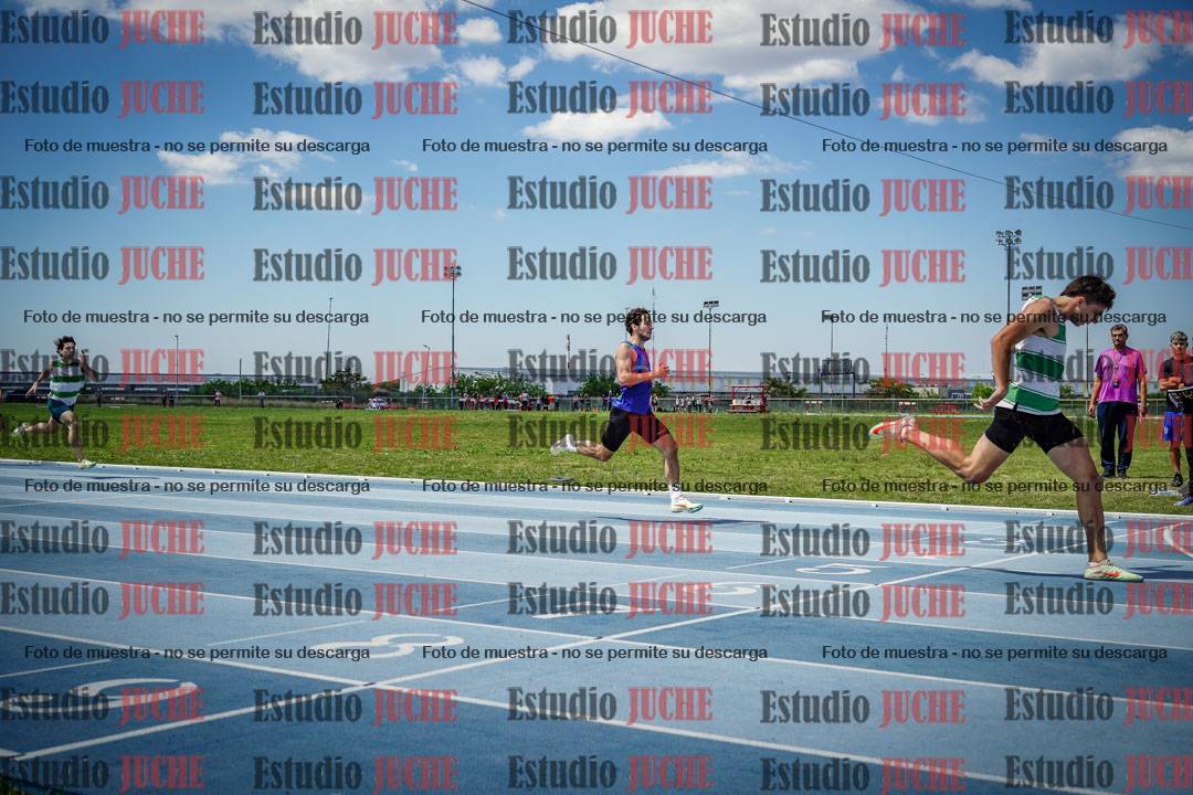 Fotos de los 400 m llanos de varones