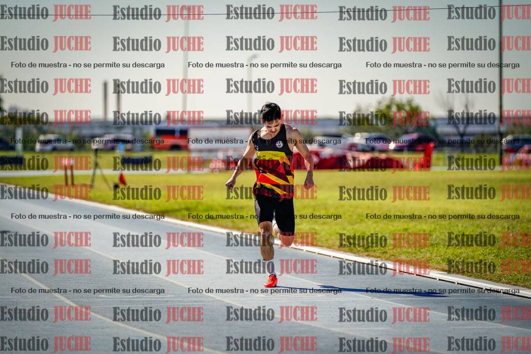 Fotos de los 400 m llanos de varones