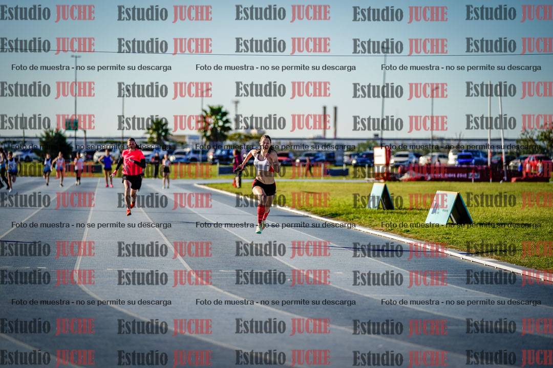 Fotos de las postas 5x80 m de mujeres