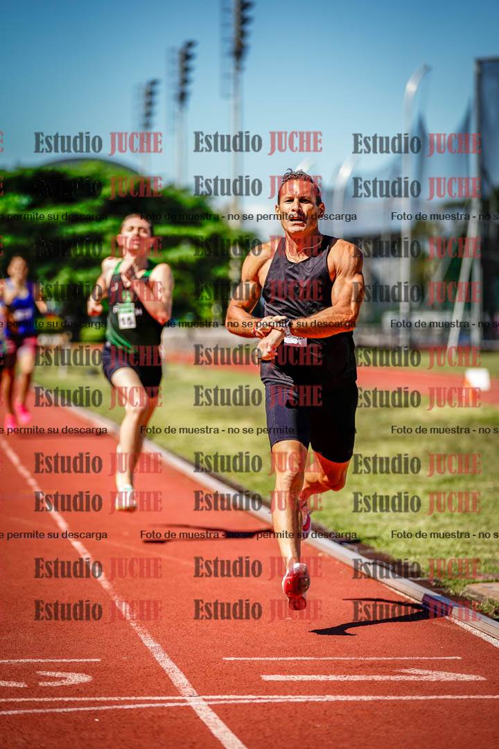 Fotos de los 800 m llanos de varones
