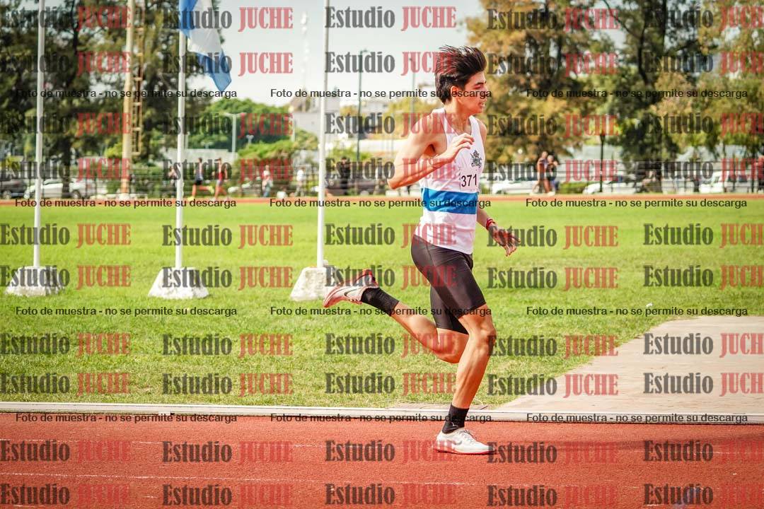 Fotos de los 800 m llanos de varones
