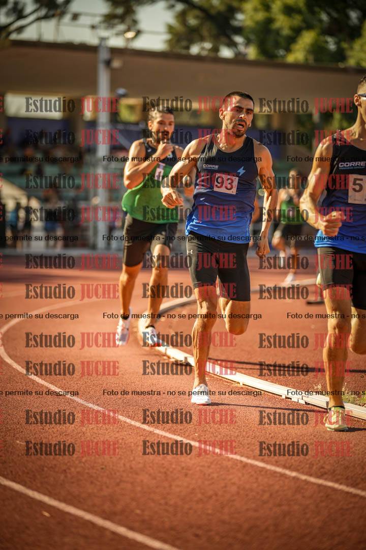 Fotos de los 800 m llanos de varones