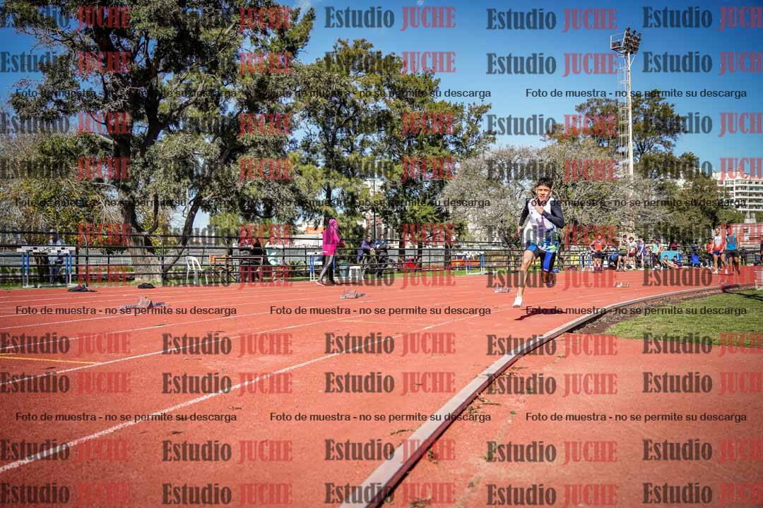 Fotos de los 200 m llanos de varones