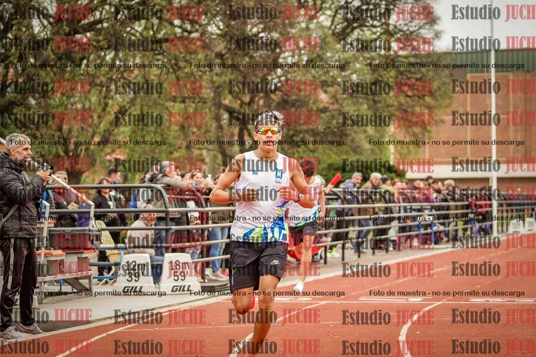 Fotos de los 200 m llanos de varones