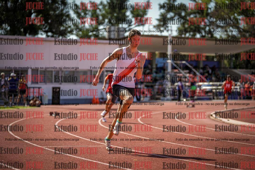 Fotos de los 400 m llanos de varones
