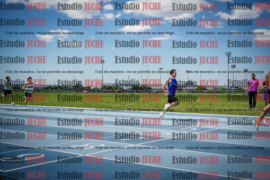 Fotos de los 400 m llanos de varones