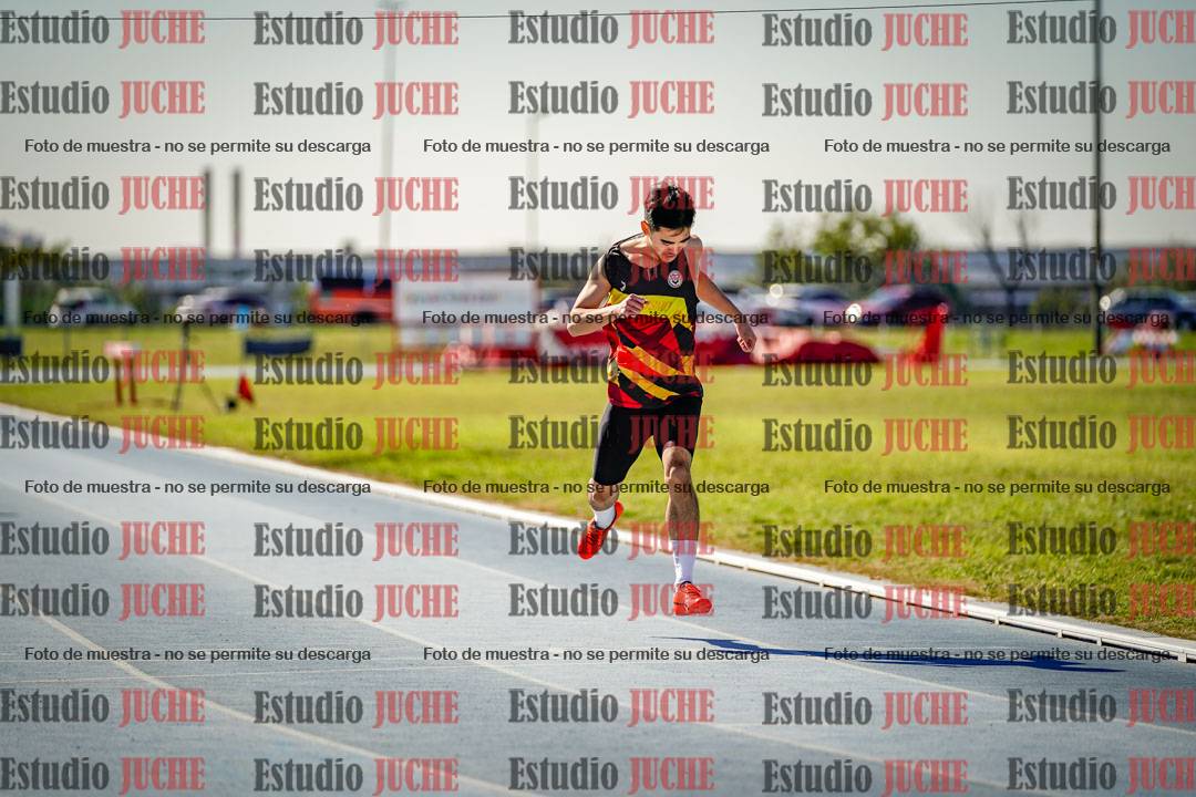 Fotos de los 400 m llanos de varones