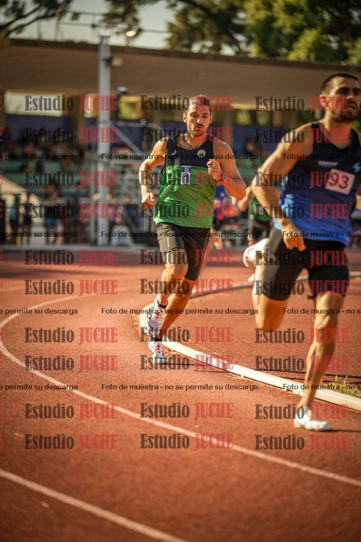 Fotos de los 800 m llanos de varones