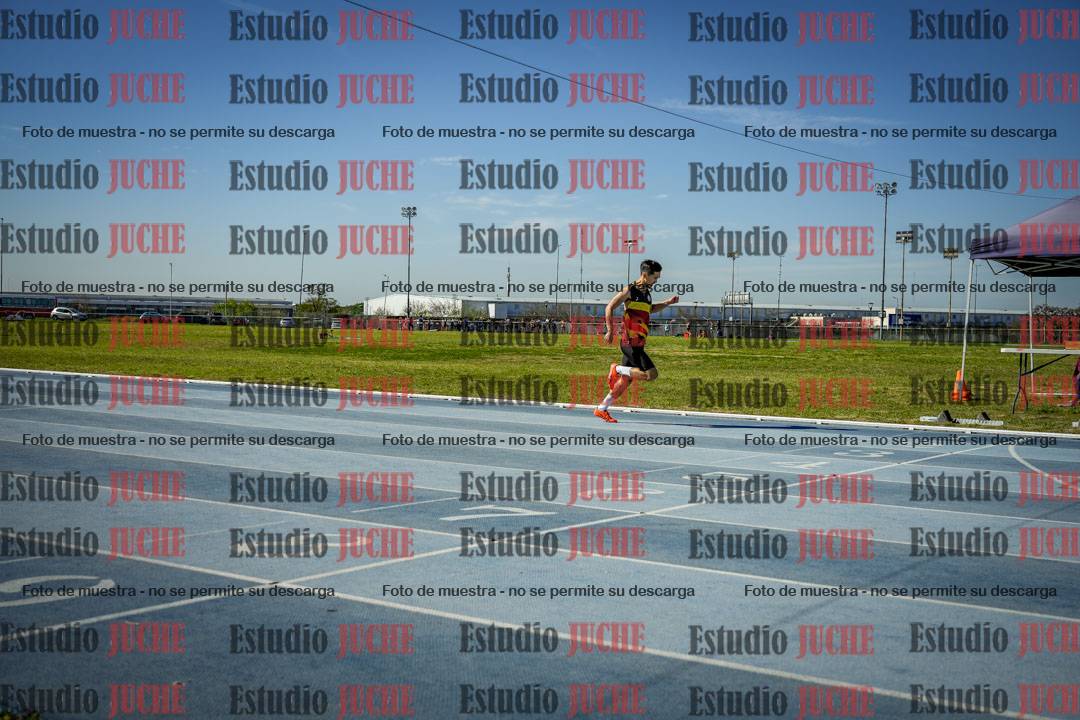 Fotos de los 400 m llanos de varones