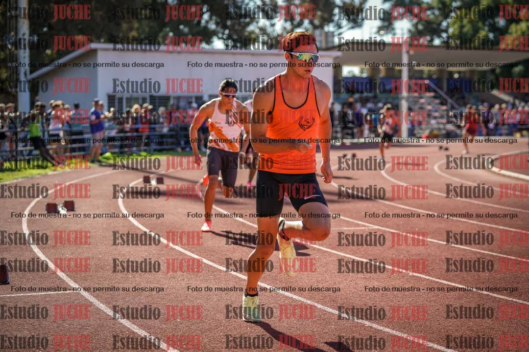 Fotos de los 400 m llanos de varones