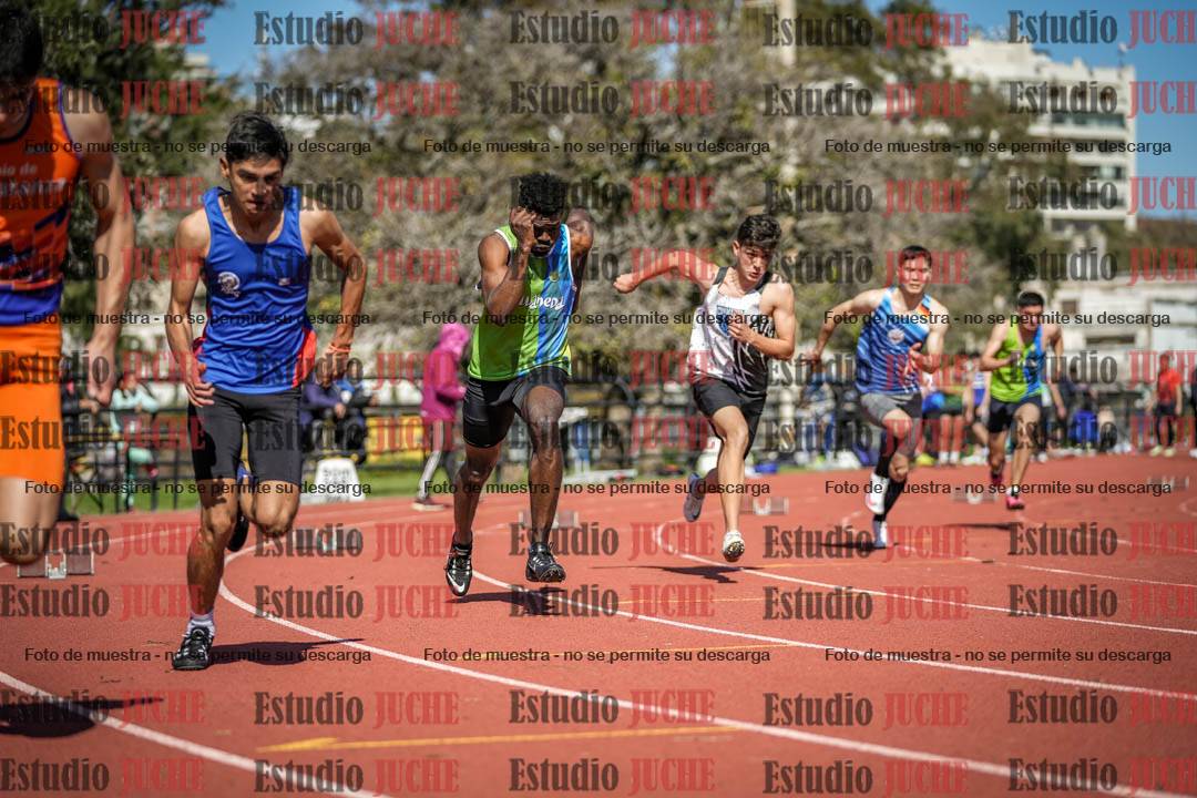 Fotos de los 200 m llanos de varones
