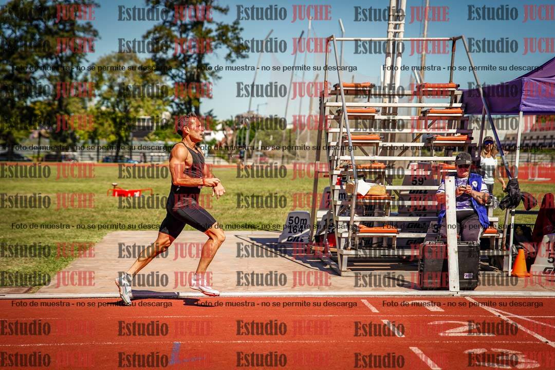 Fotos de los 800 m llanos de varones