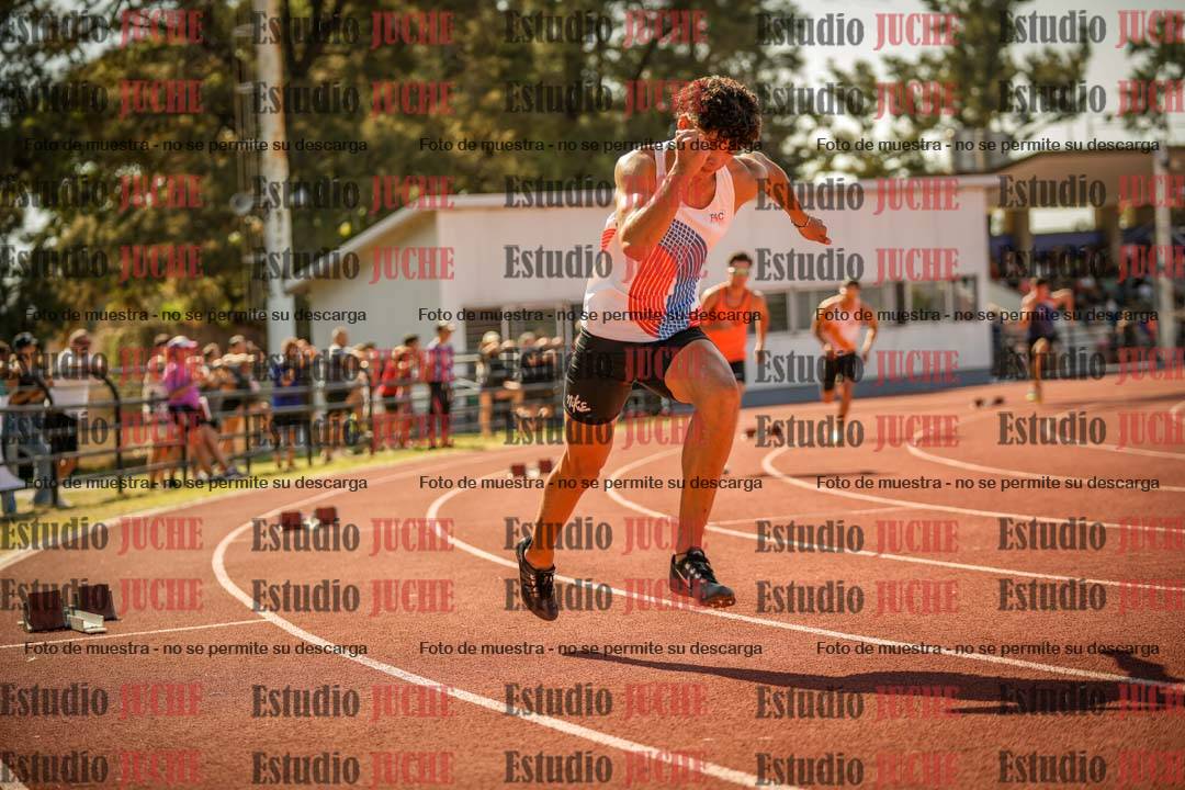 Fotos de los 400 m llanos de varones