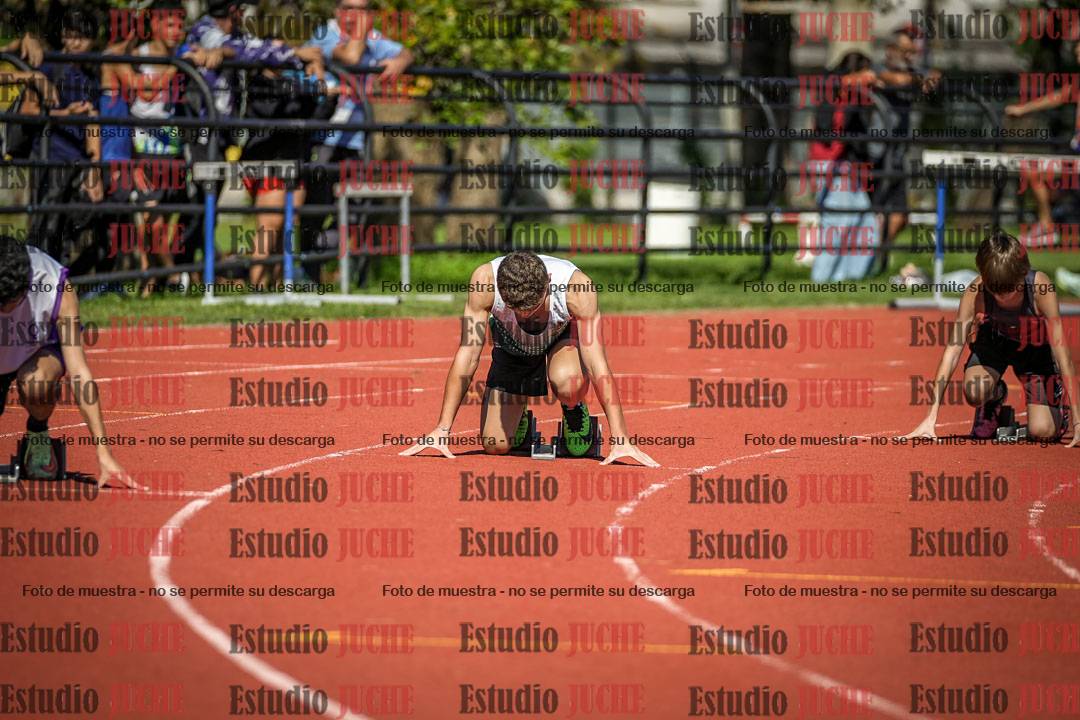 Fotos de los 200 m llanos de varones