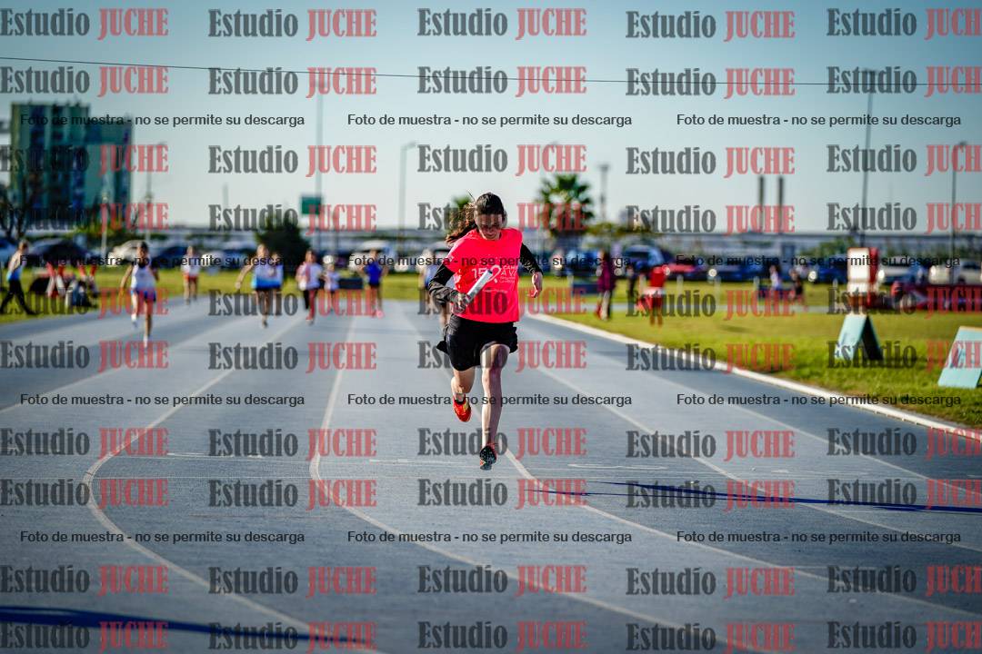 Fotos de las postas 5x80 m de mujeres