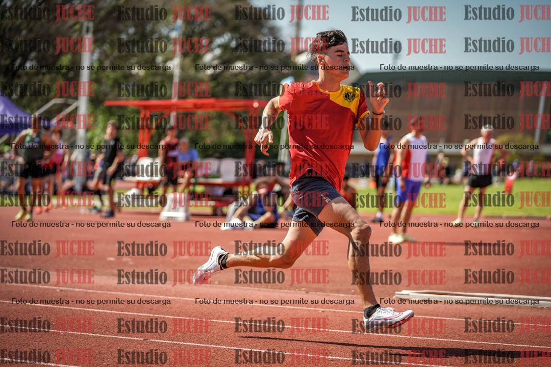 Fotos de los 400 m llanos de varones