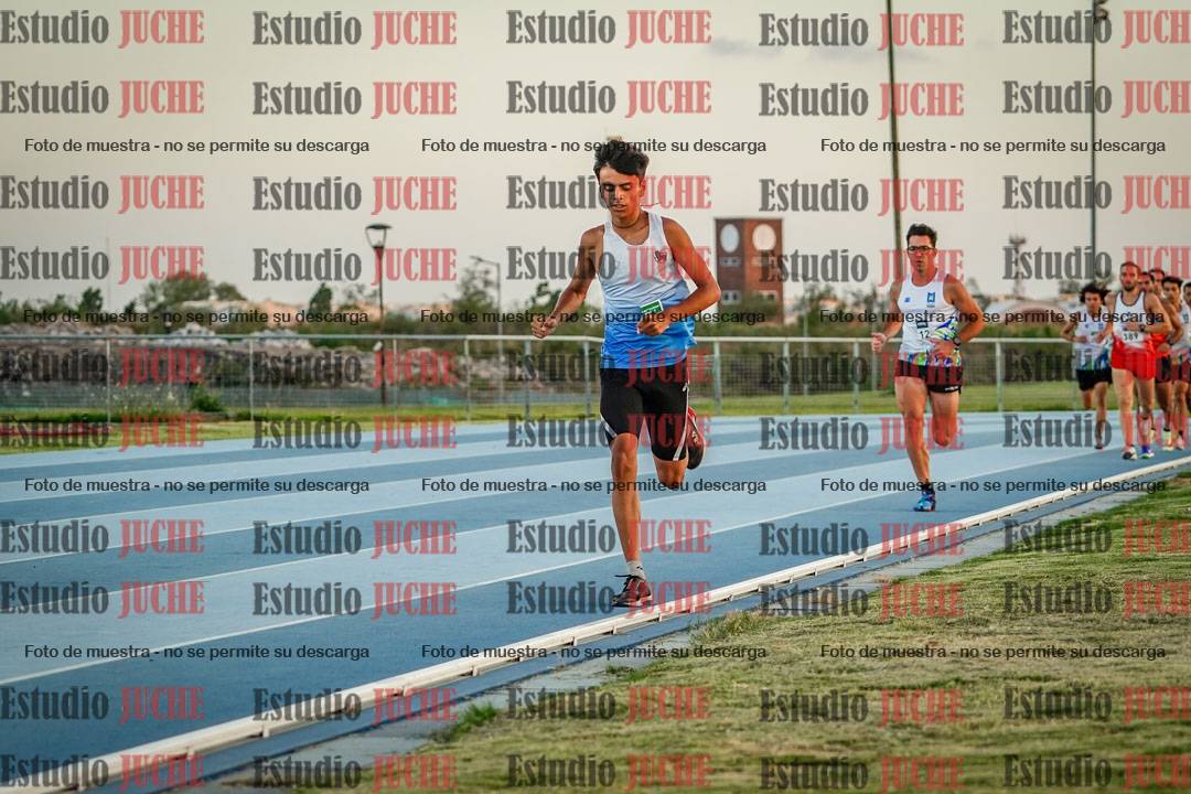 Fotos de los 3000 m llanos de varones