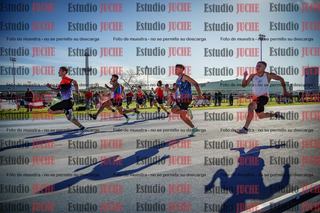Fotos de los 100 m llanos de varones - FINAL