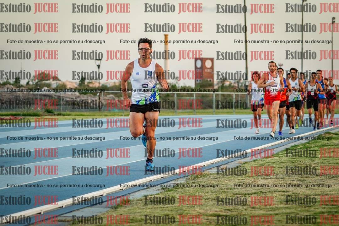 Fotos de los 3000 m llanos de varones
