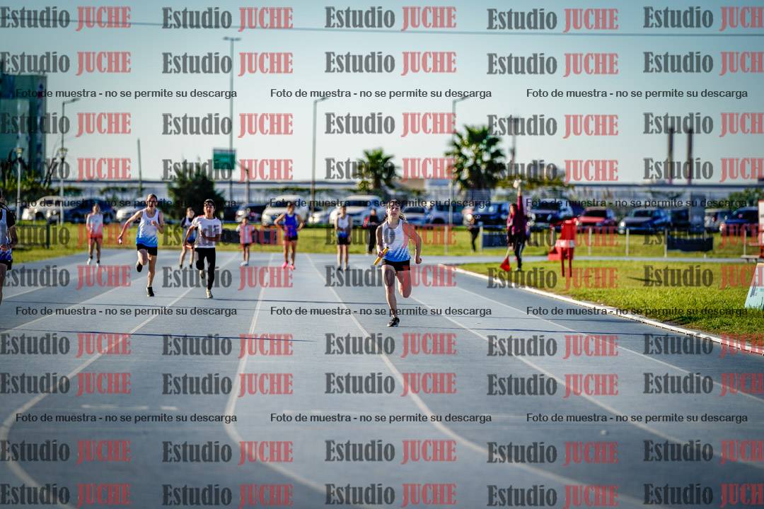 Fotos de las postas 5x80 m de mujeres